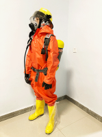 轻型防化服